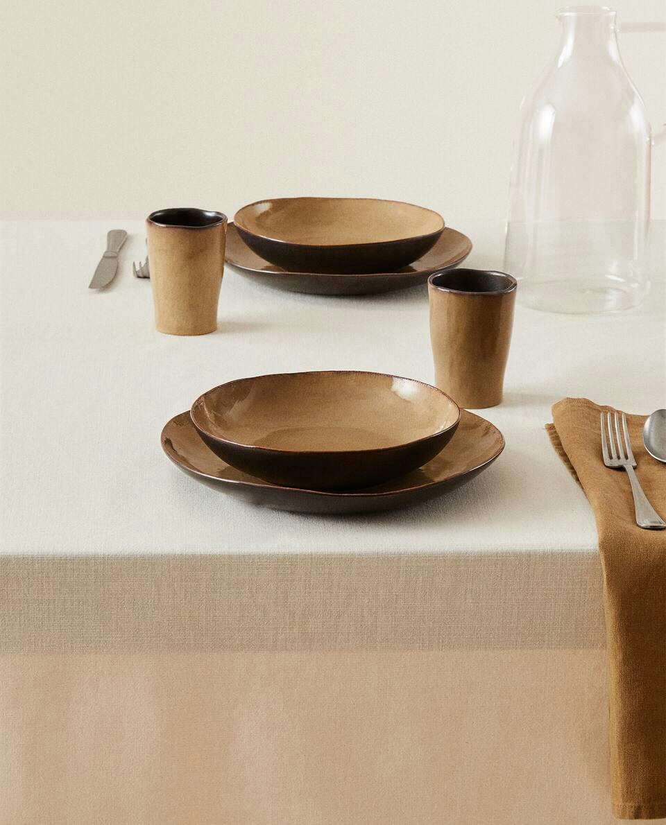 TOALHA DE MESA COM BUNDAS