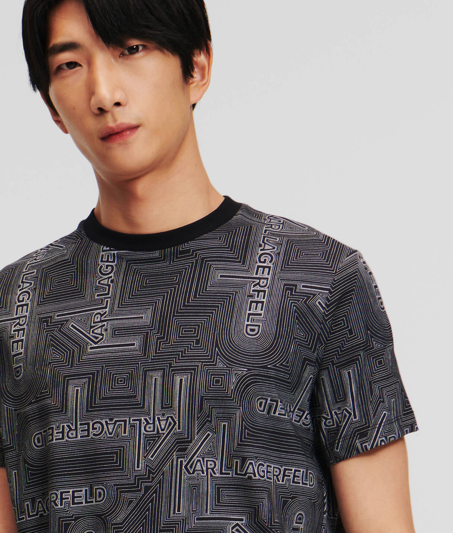 T-SHIRT À MOTIFS