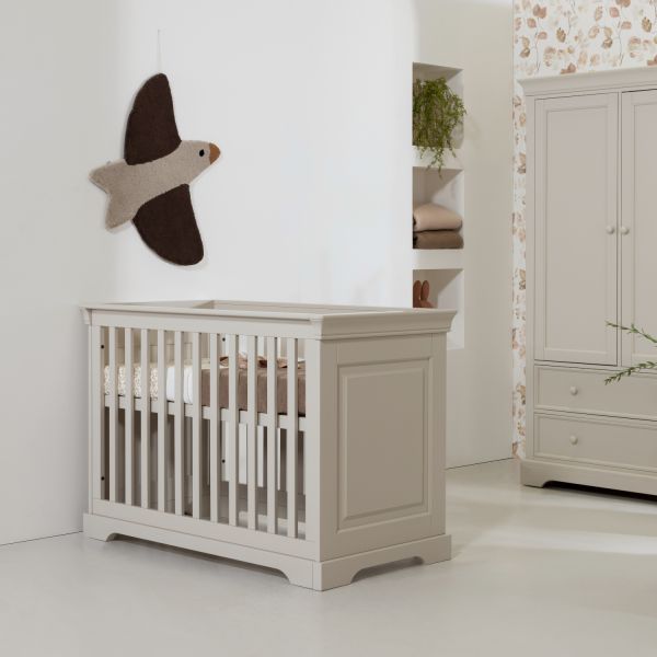 Kidsmill Chateau Babykamer Oatmeal | Bed 60 x 120 cm   Commode