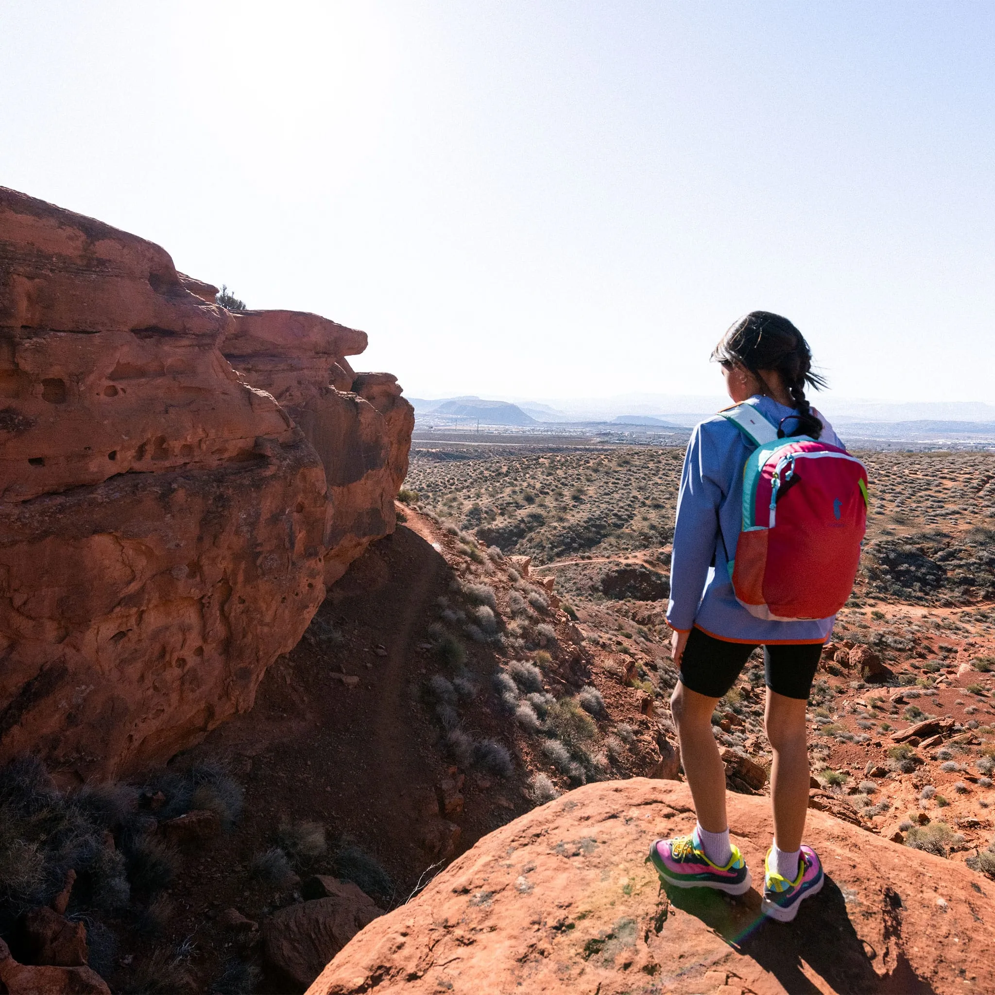 Cotopaxi Sac à Dos Surprise Dimi 12L - Del Dia (Sac unique ; les couleurs du sac seront aléatoires)