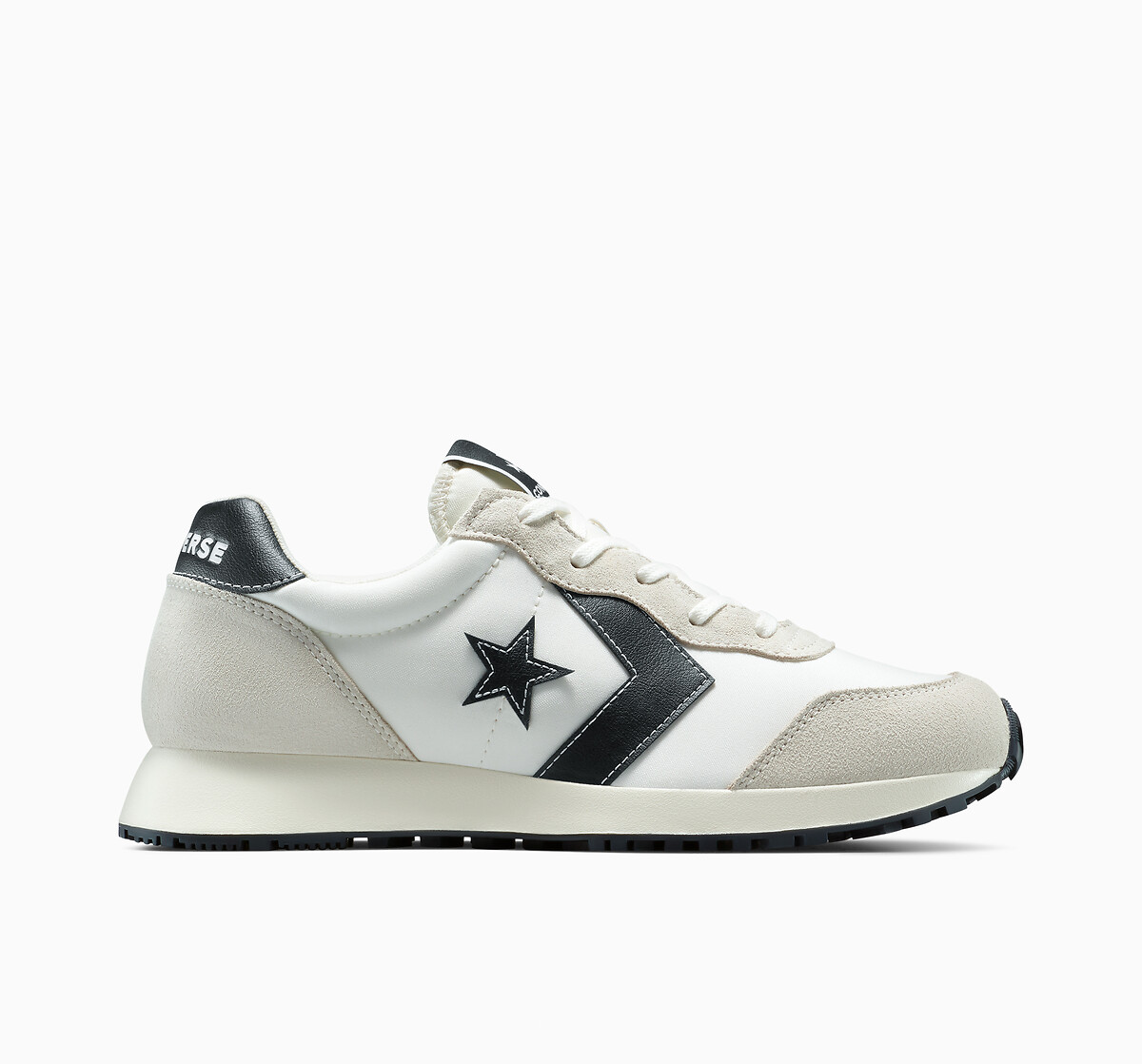 CONVERSE<br>Tênis Omega Trainer Cor da Temporada