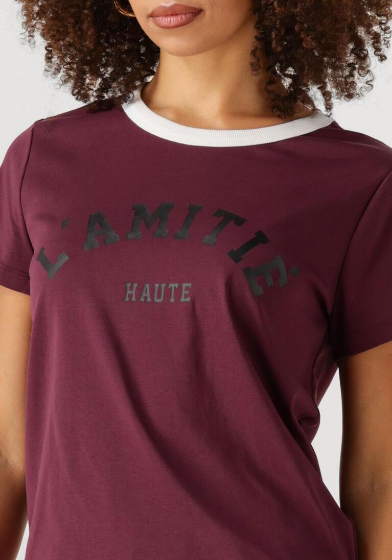 bordeaux haute l'amitié t-shirt neckline logo tee