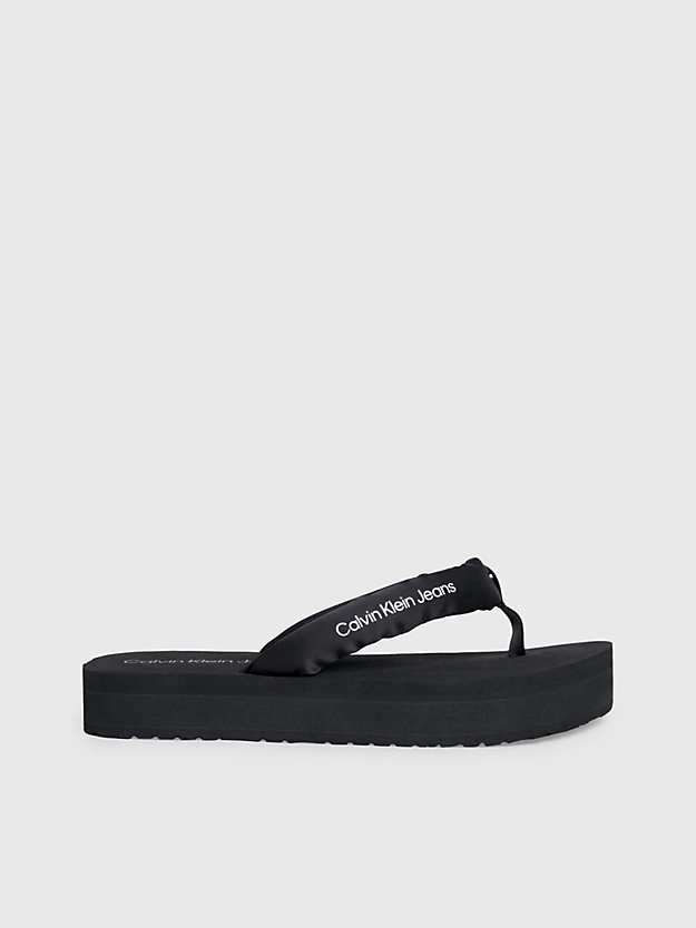 Chinelo com bandeja de cetim