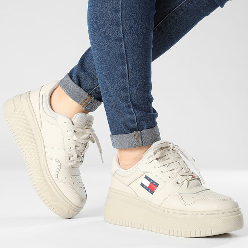 Baskets Femme Retro Basket Flatform Essential 2506 Bleached Stone