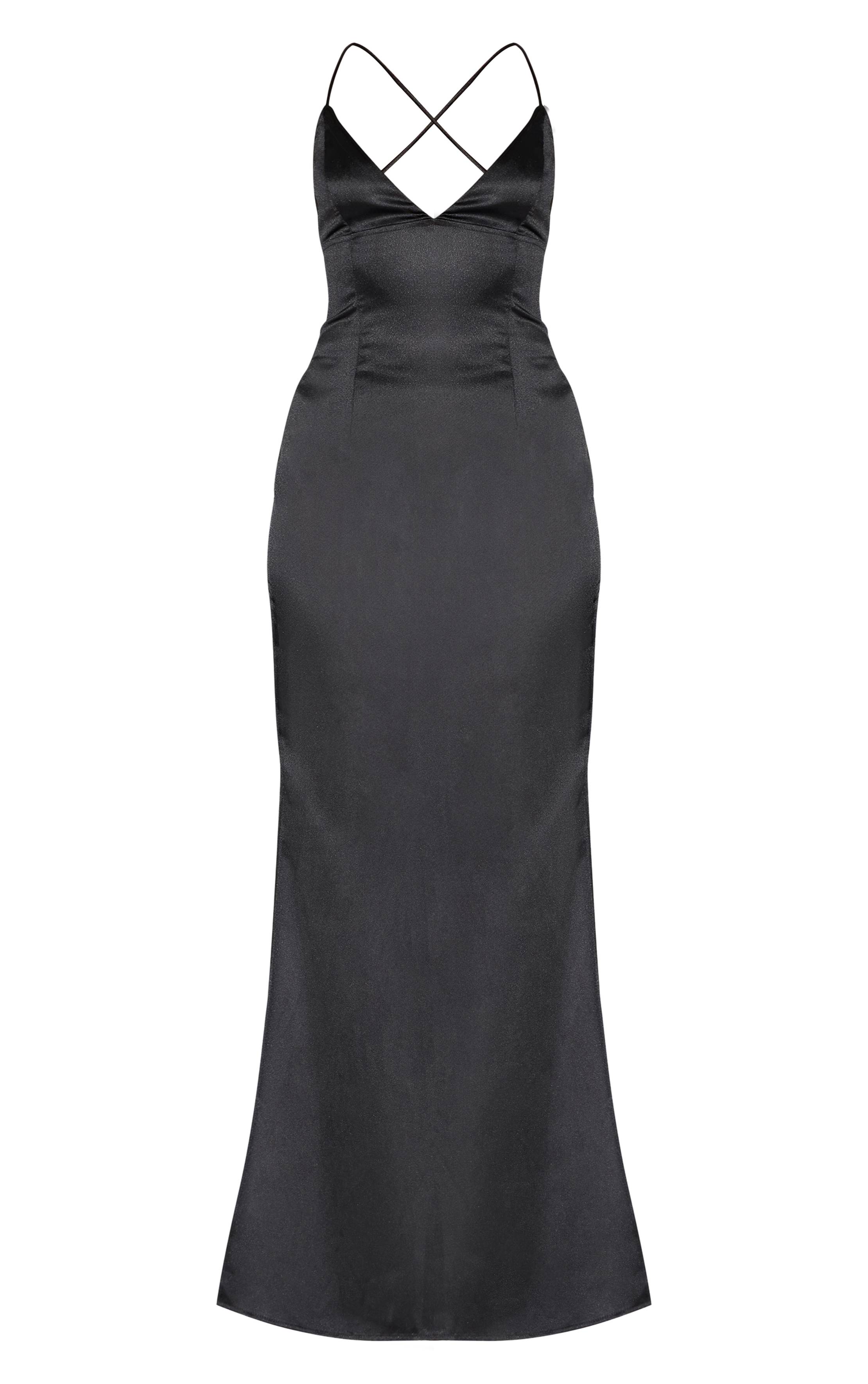 Noir Robe Longue En Satin Avec Nœud Au Dos