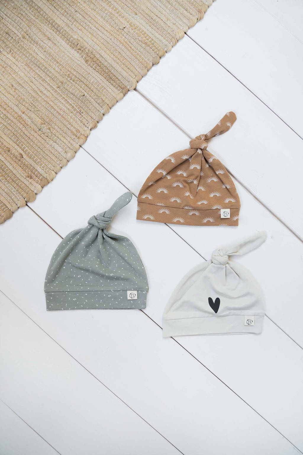 babymuts zonnetjes bruin