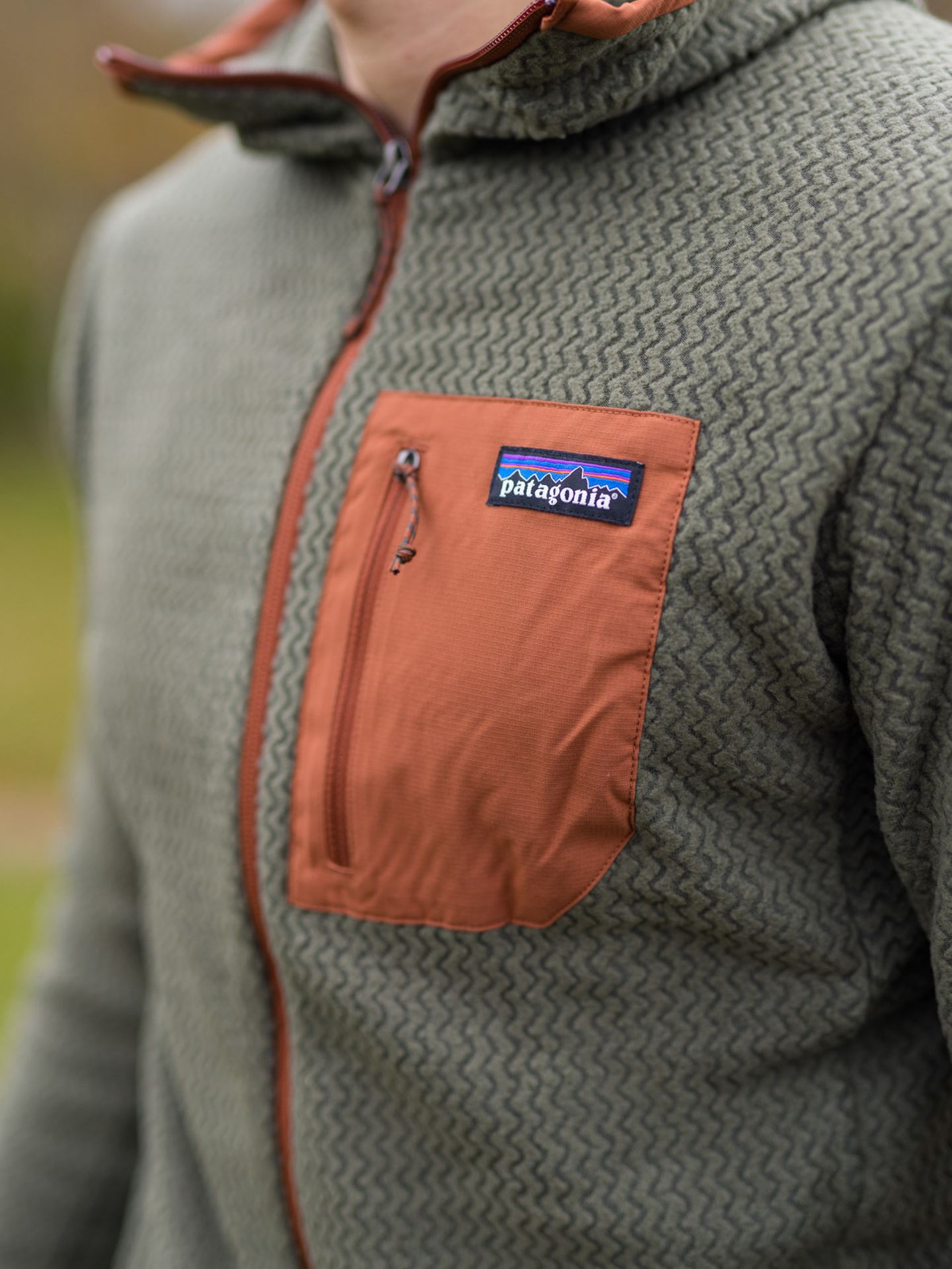 R1 Air Full-Zip Hoody