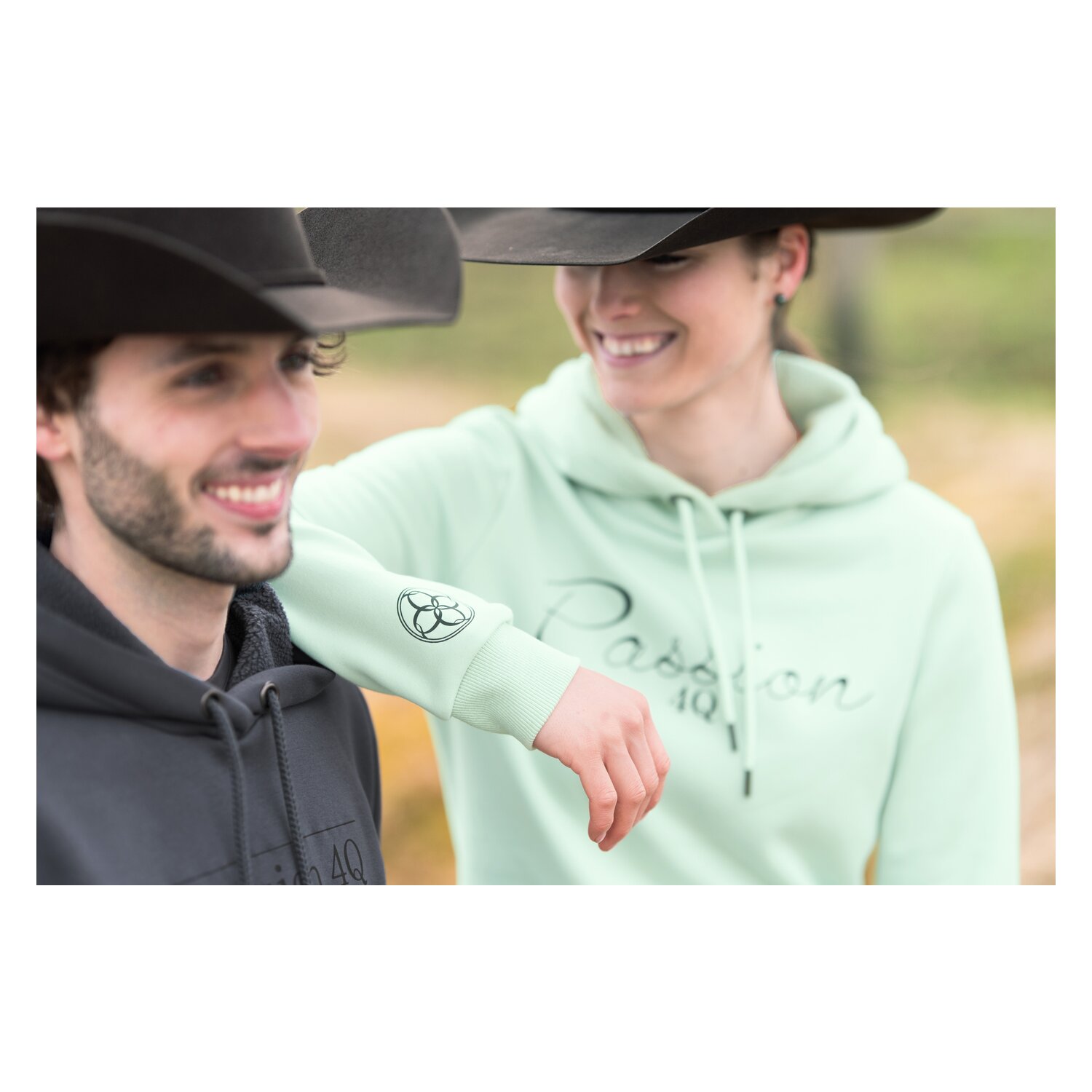 Passion 4Q Hoodie - light aqua