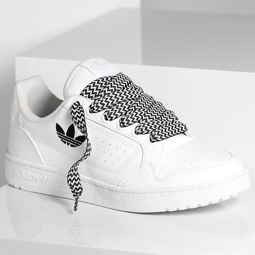 Baskets NY 90 Footwear White Core Black x Superlaced Gros Lacet Noir Blanc