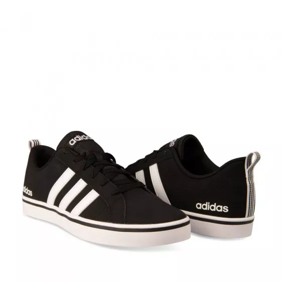 Baskets NOIRES ADIDAS Vs Pace