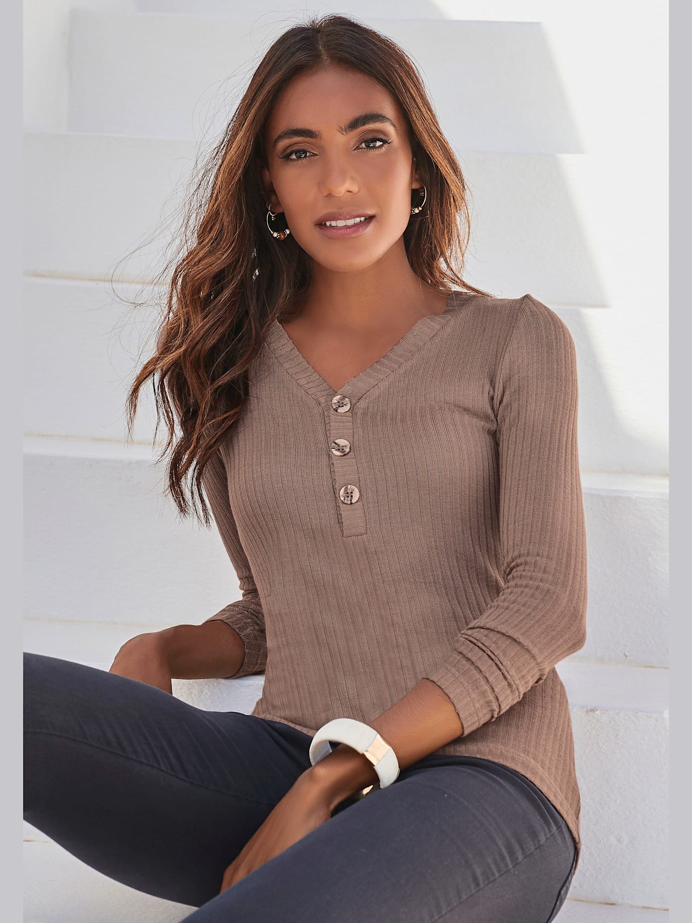 T-shirt manches longues patte de boutonnage devant