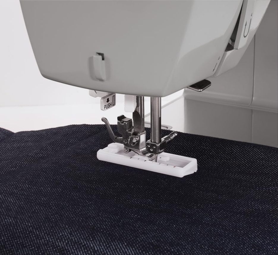 Máquina de costura Singer 4411 Heavy Duty, cinza
