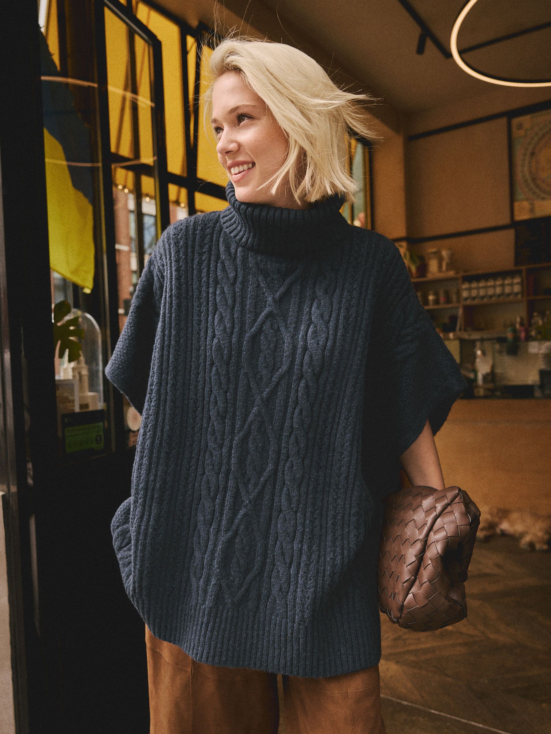 Marineblauw - Kabelponcho met rolkraag