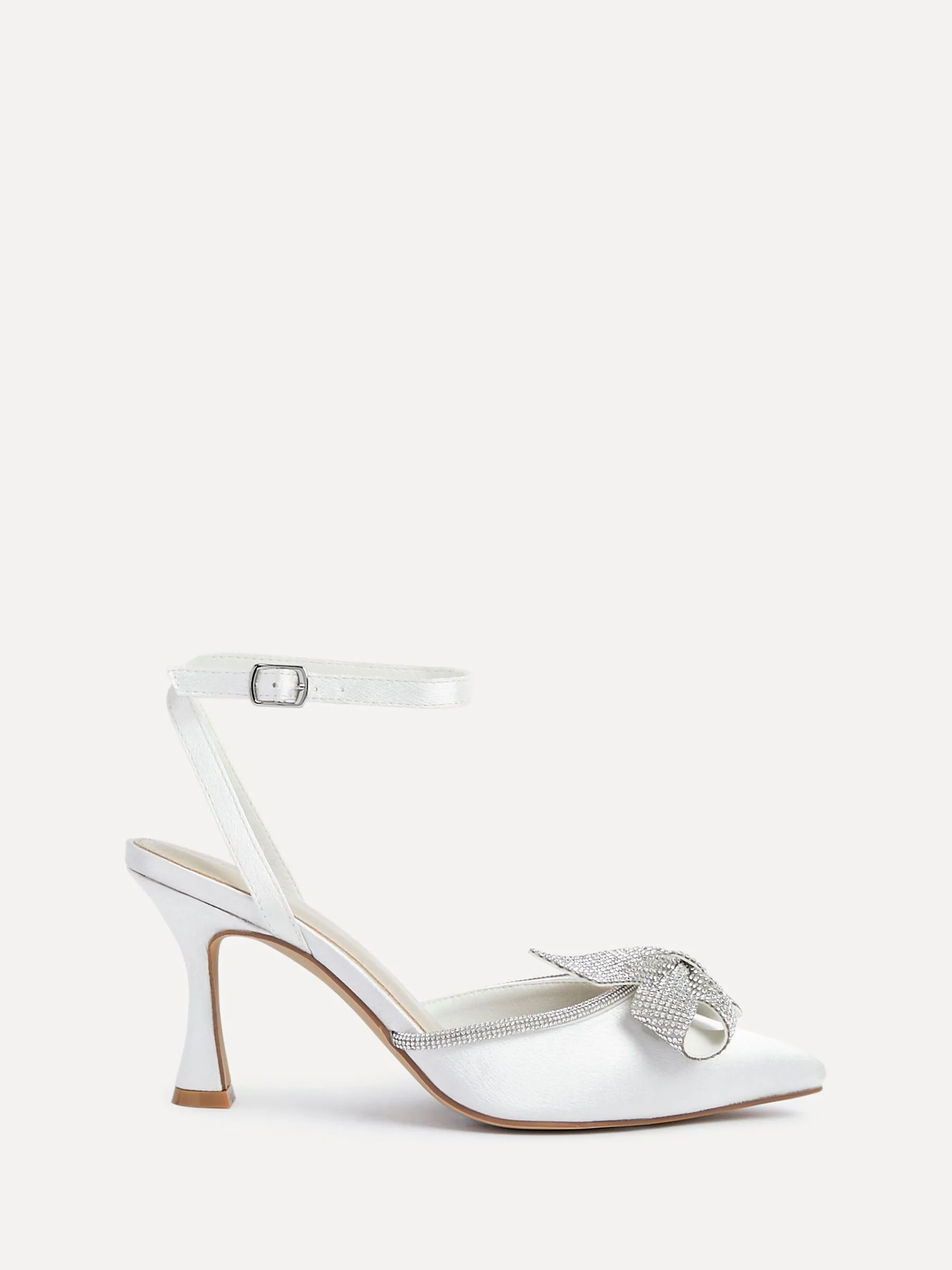 Linzi Bruidskleding Angela Satijn Diamante Strik detail pumps