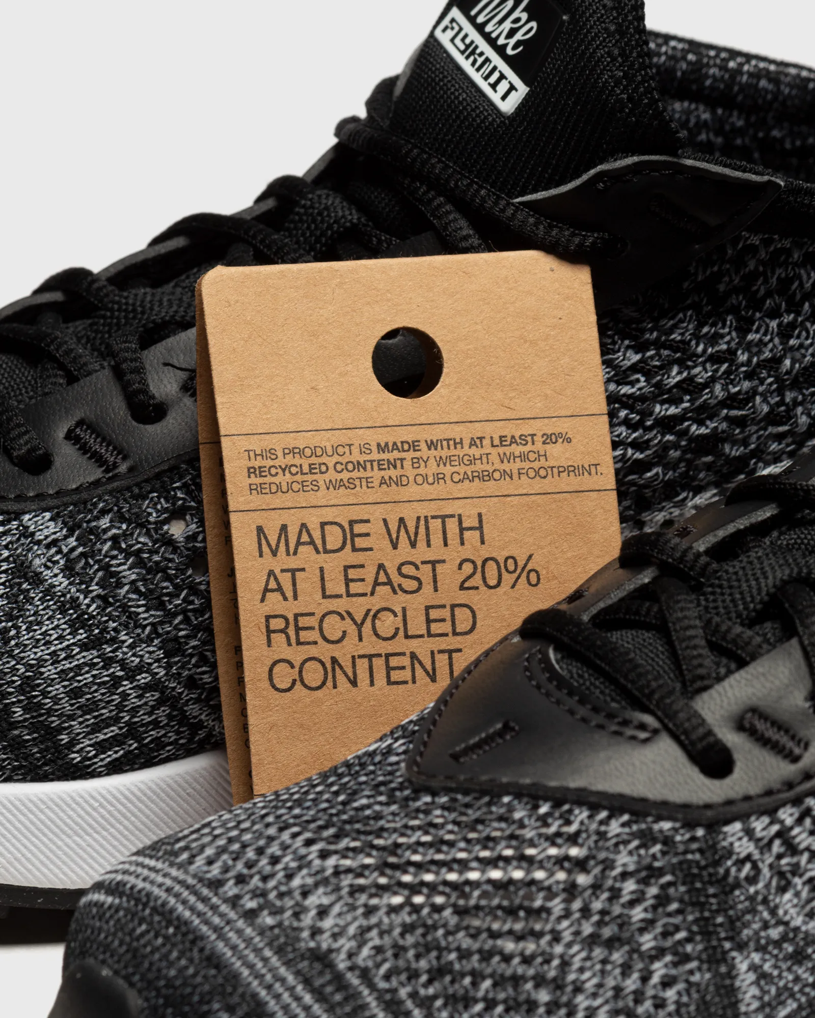 Nike WMNS Air Max Flyknit Racer