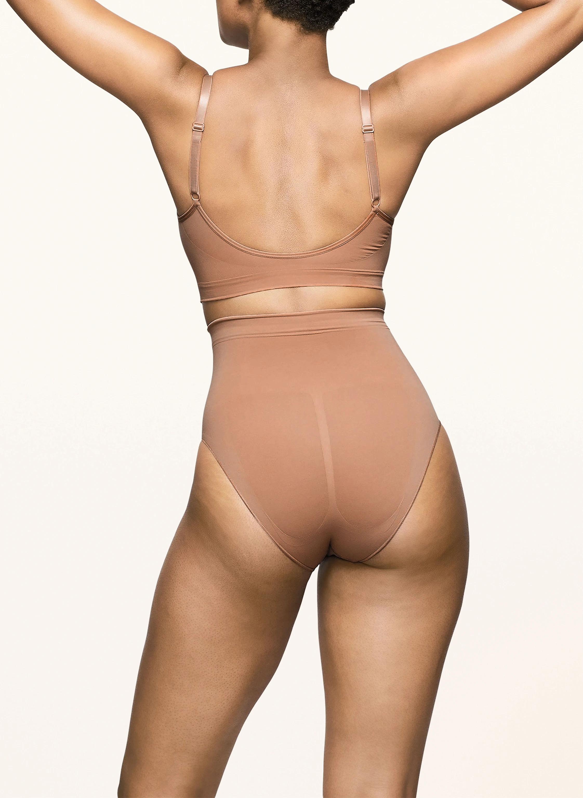 SKIMS Shape-Slip SEAMLESS SCULPT