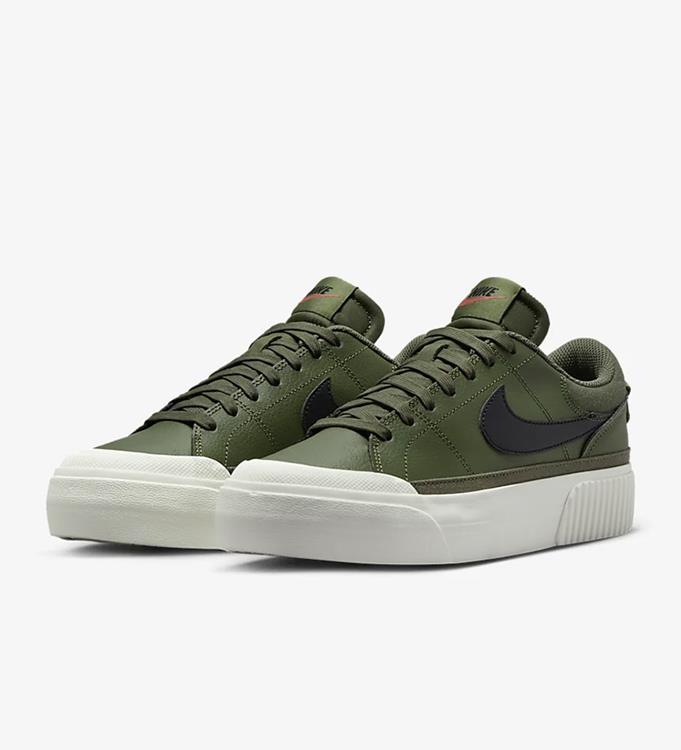 Nike Women Court Legacy Lift Sneakers