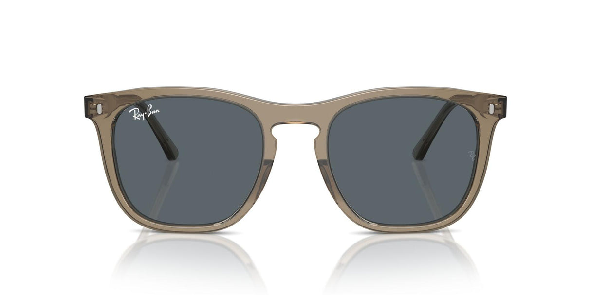 Ray-Ban<br>RB2210