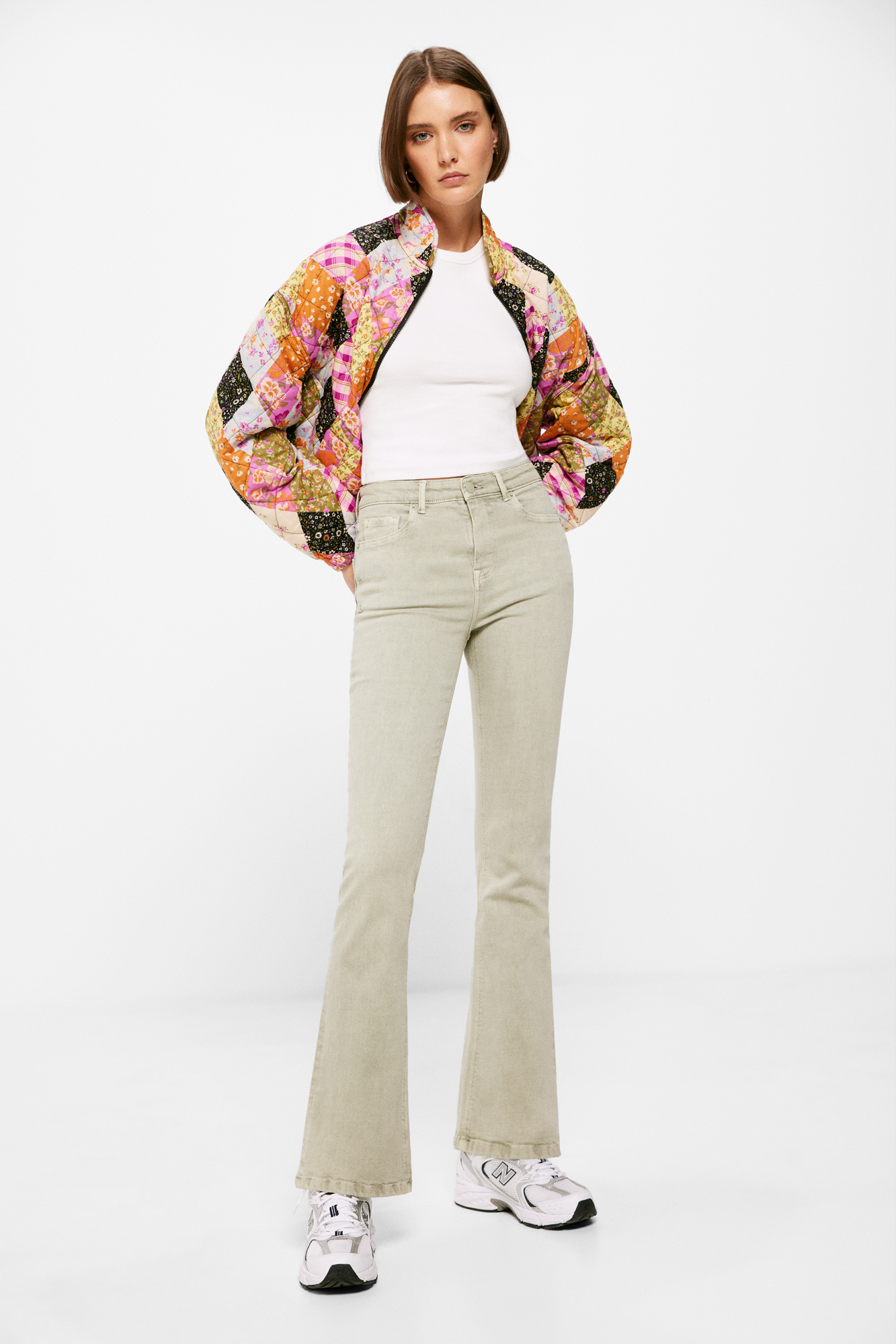 Calça jeans com lavagem sustentável e corte bota™