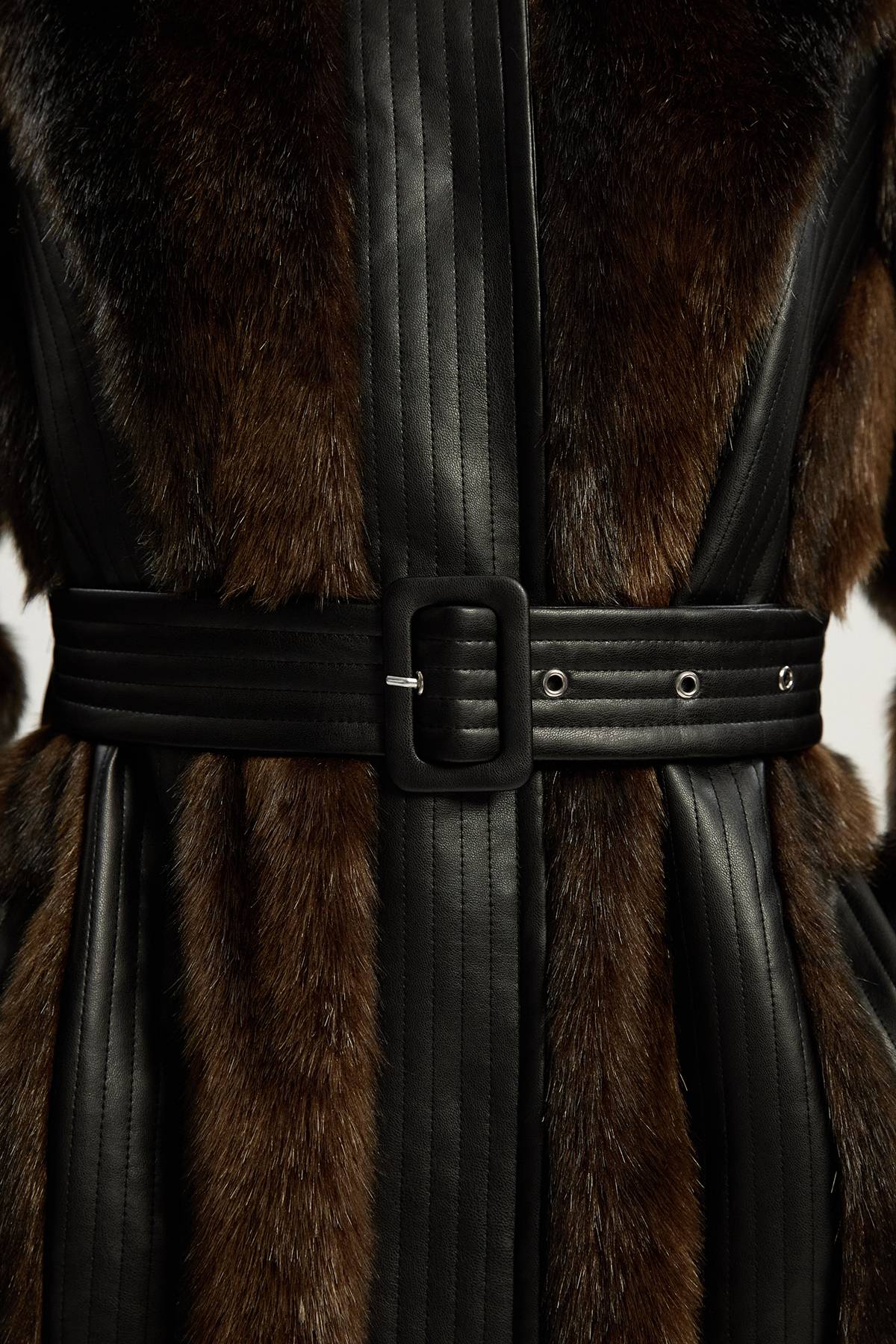 KarenMillen Manteau Midi Ceinturé à Panneaux synthétique et synthétiquecuir