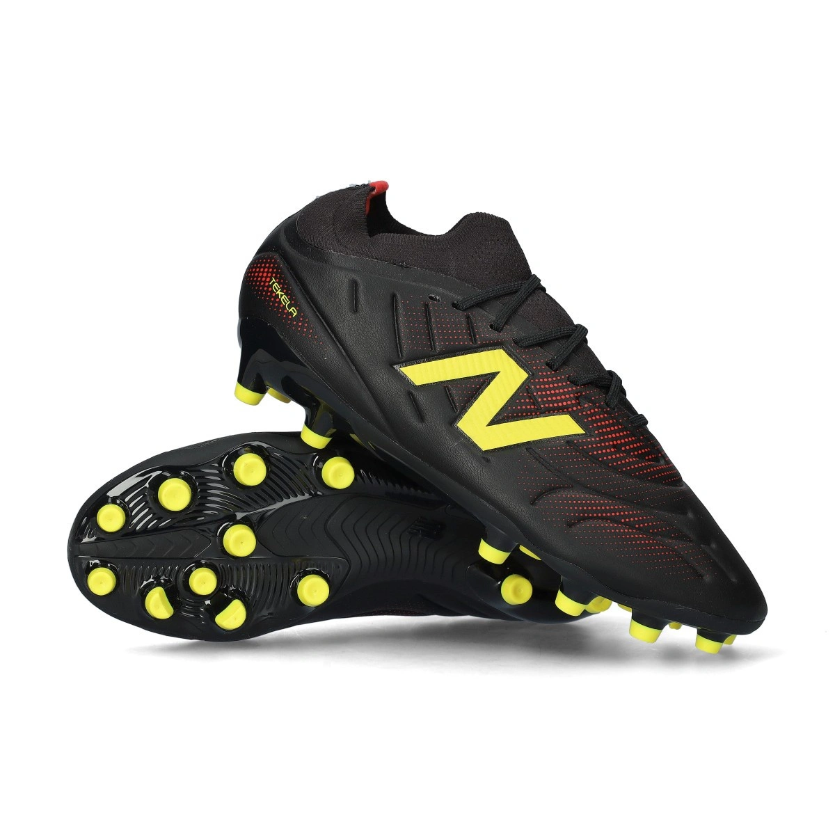 Chuteira New Balance Tekela Team MG Mulher