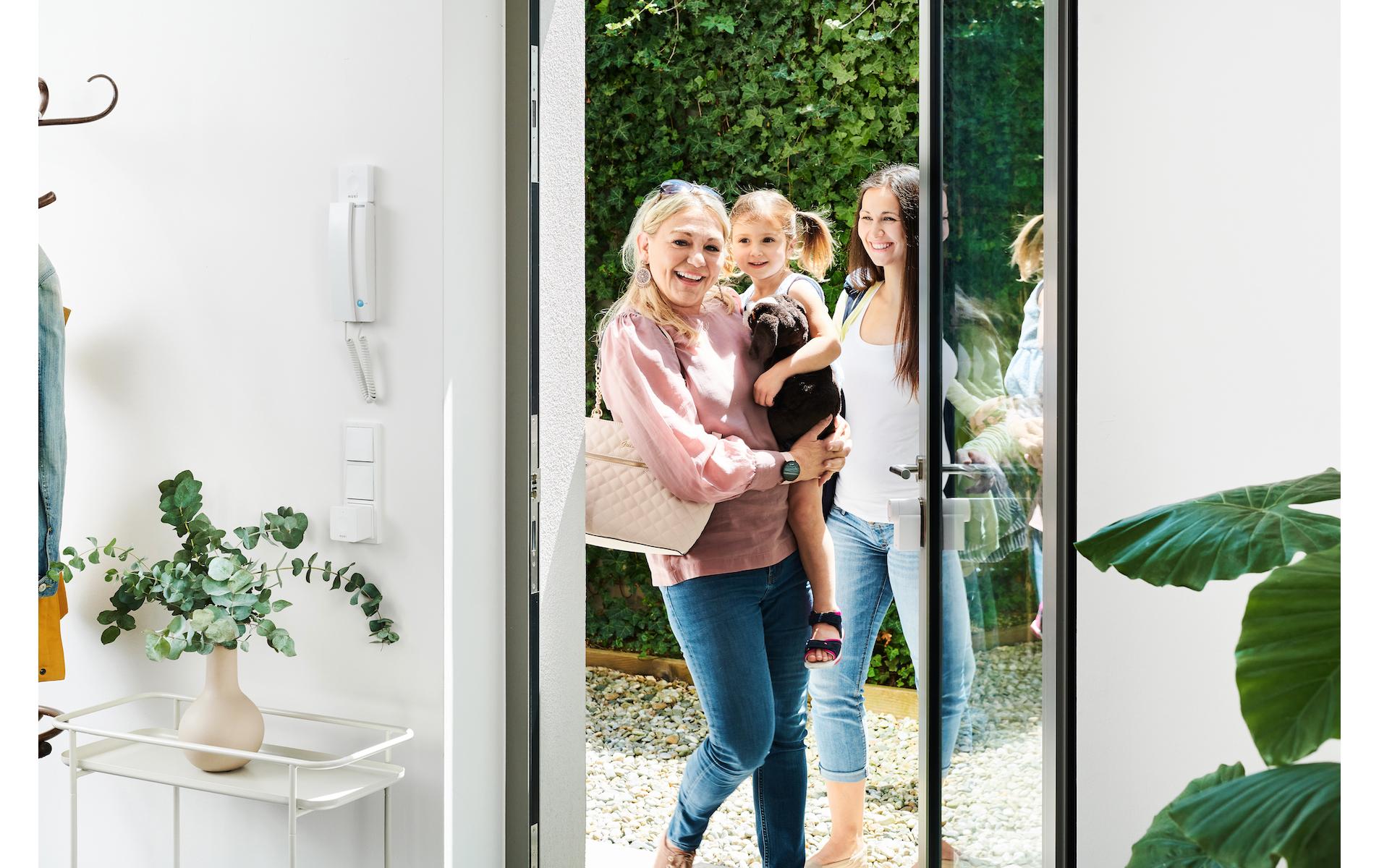 Smart Lock Opener Weiss<br>Macht aus deiner bestehenden Gegensprechanlage einen smarten Türöffner