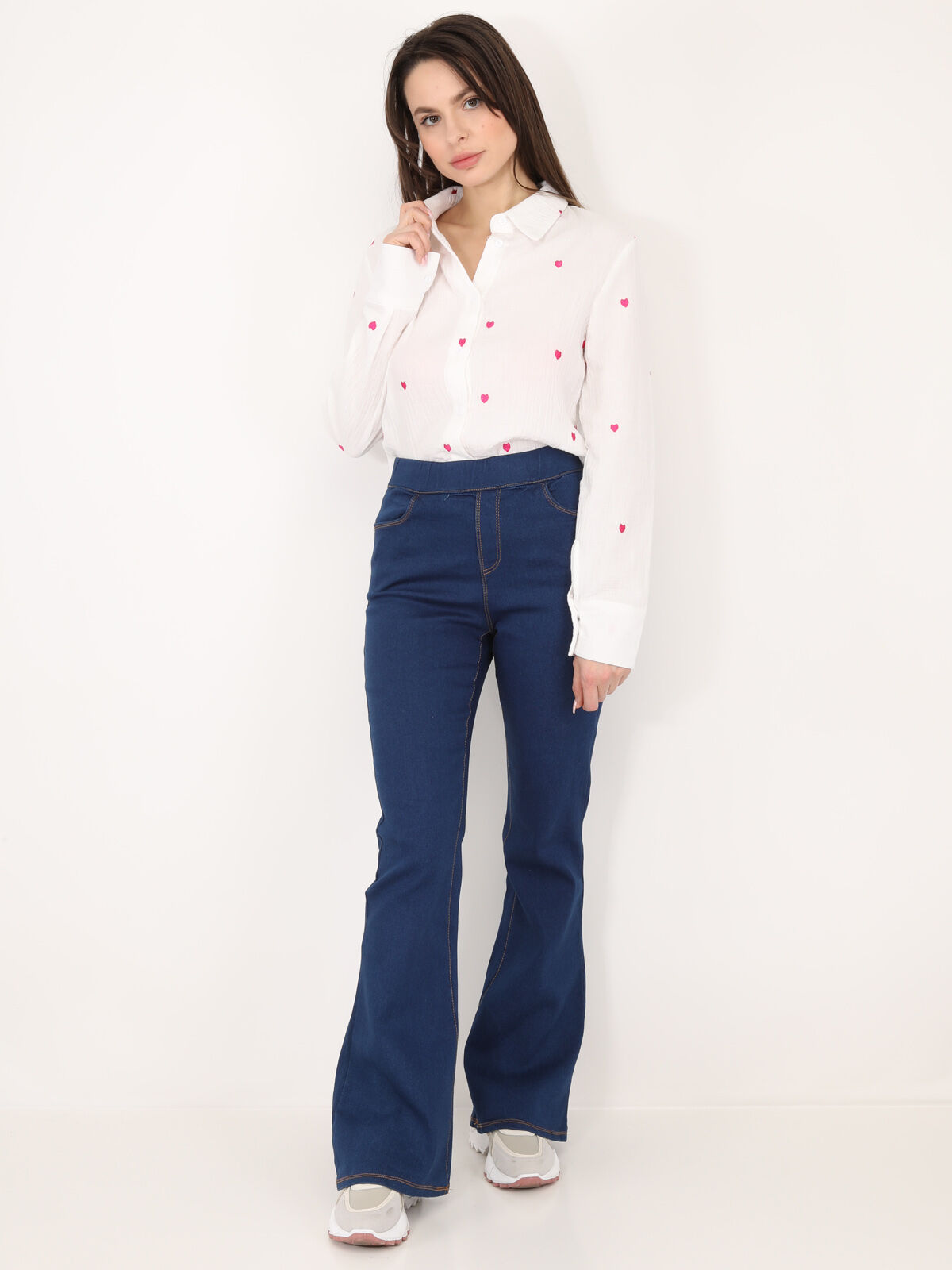 Chemise en gaze de coton avec cœurs brodés- Blanc / rose