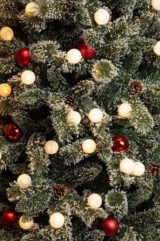 Kerstboom - Kunst - Groen - 60 cm - Inclusief LED Lampjes en Versiering