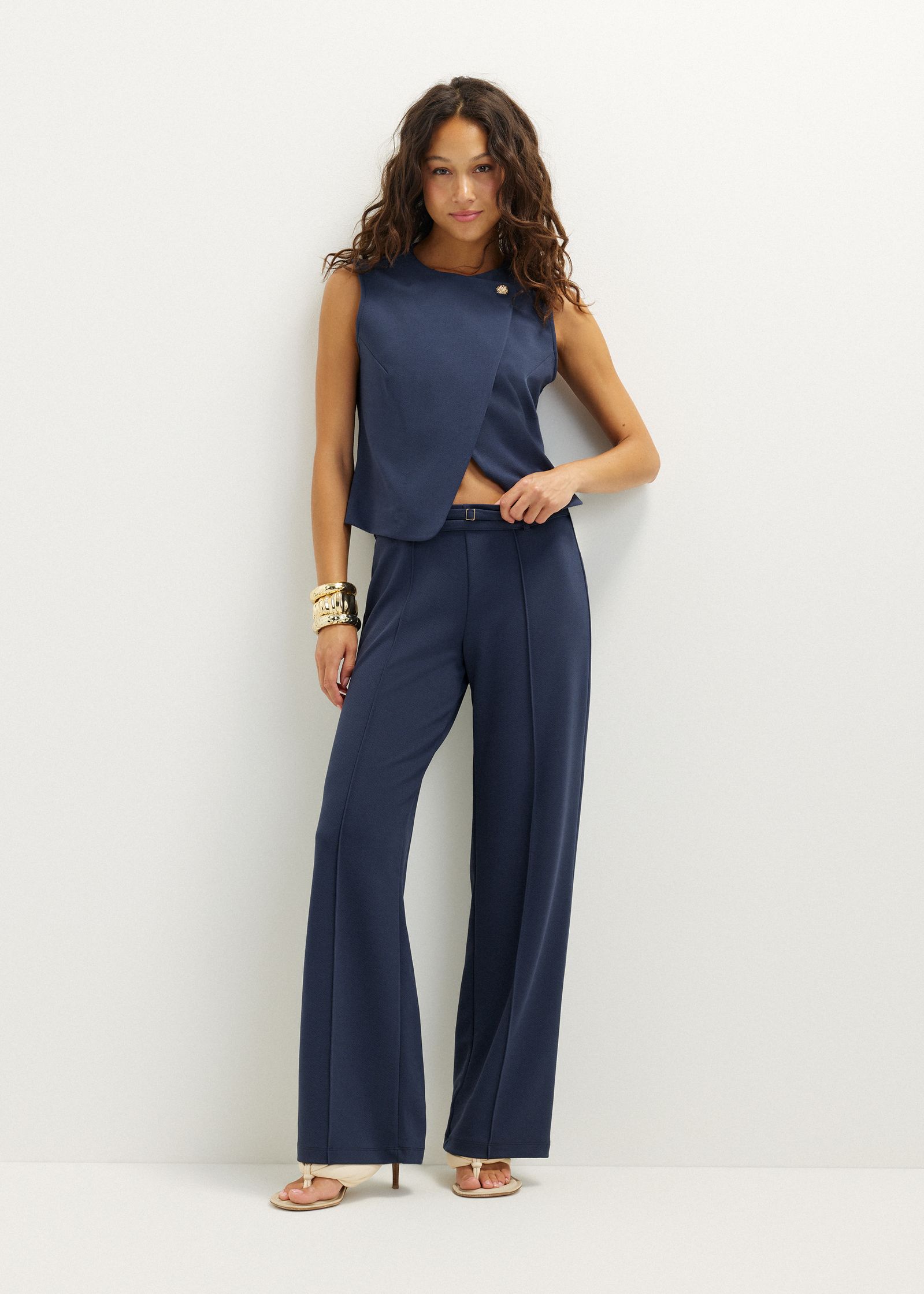 Pantalon met dubbel riempje