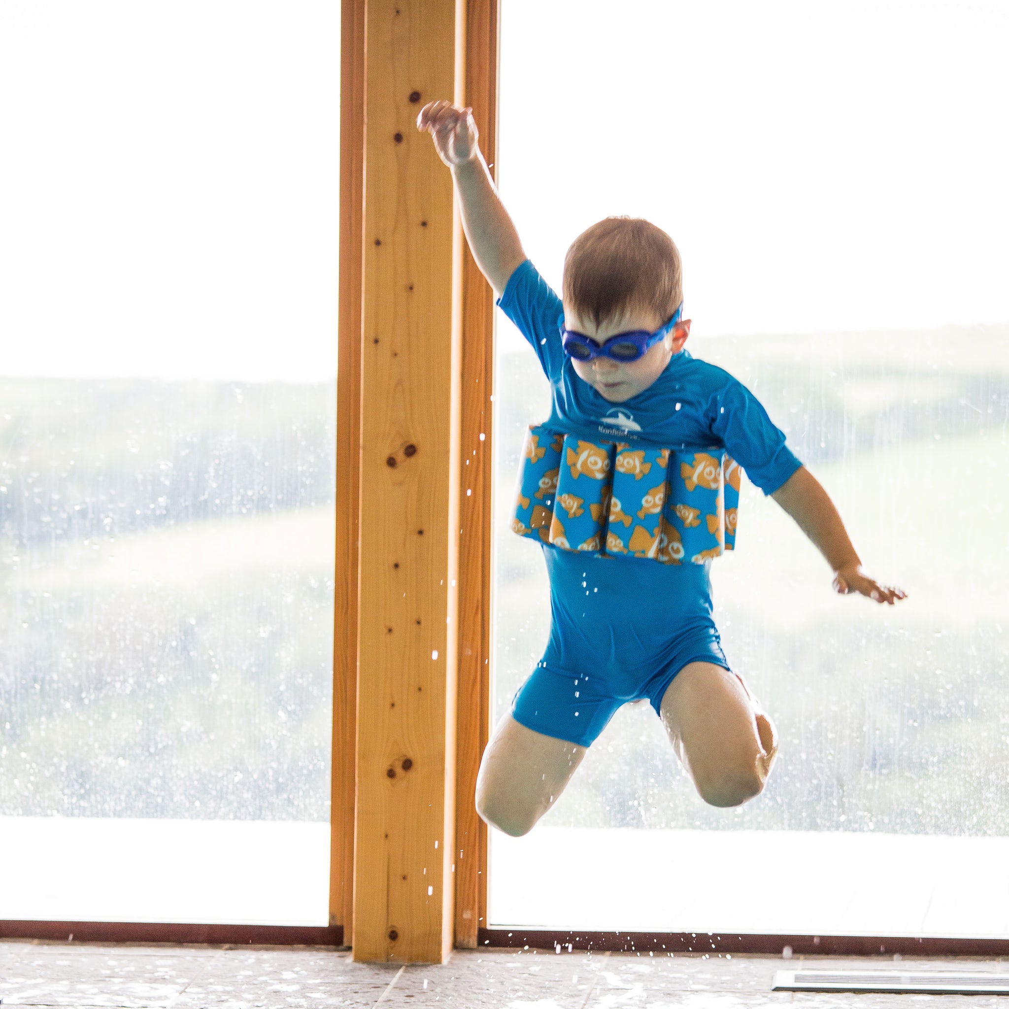 Konfidence Floatsuit<br>Flytedrakt med UV-beskyttelse!