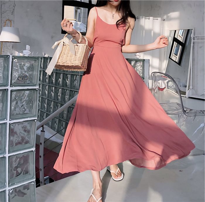 LINSI - Spaghettibandjes Maxi-jurk met open rug en effen kleur