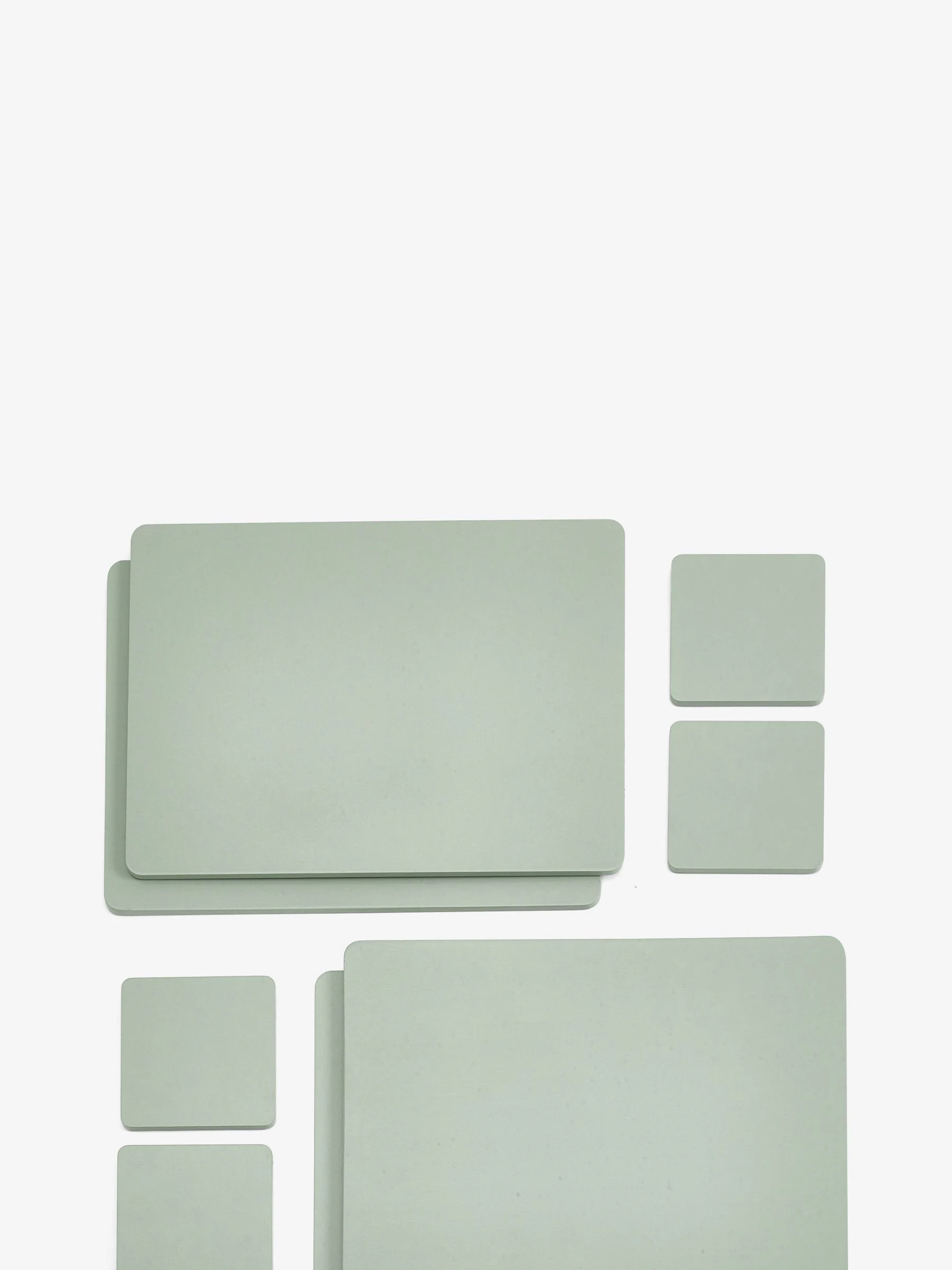 Set van 4 houten placemats en onderzetters