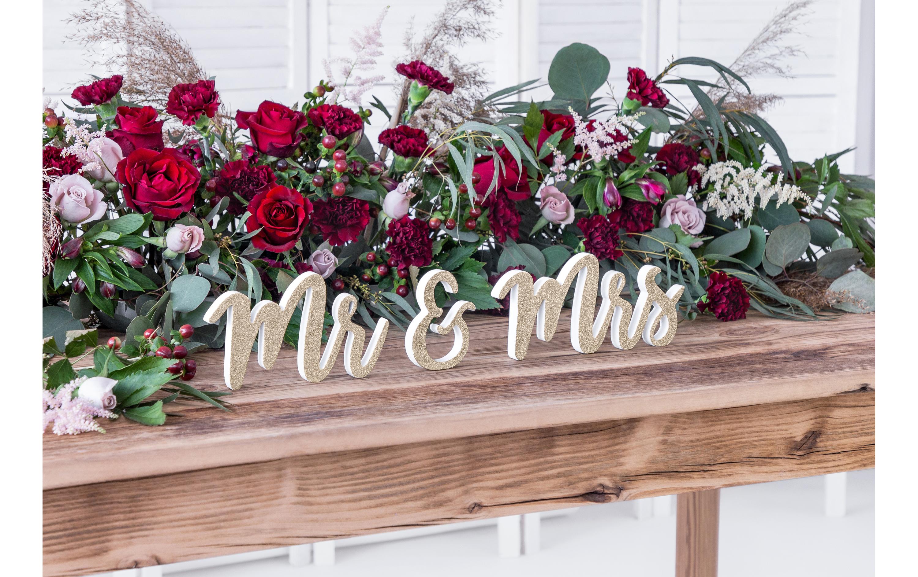 Hochzeitsaccessoire Holzschrift Mr & Mrs 50 x 10 cm, GoldBuchstabendekoration aus Holz für die Hochzeit, oder den Polterabend