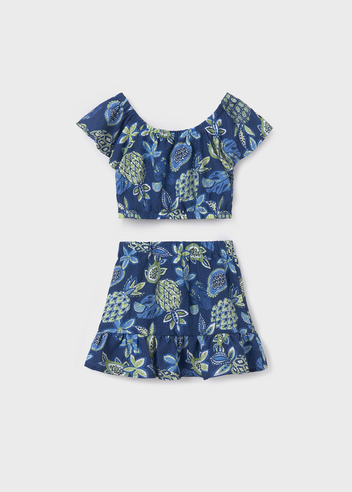 Conjunto de duas peças, blusa e saia, infantil