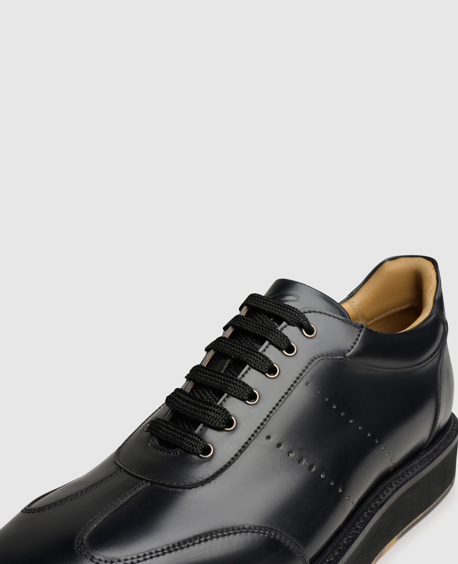 London Sneaker C