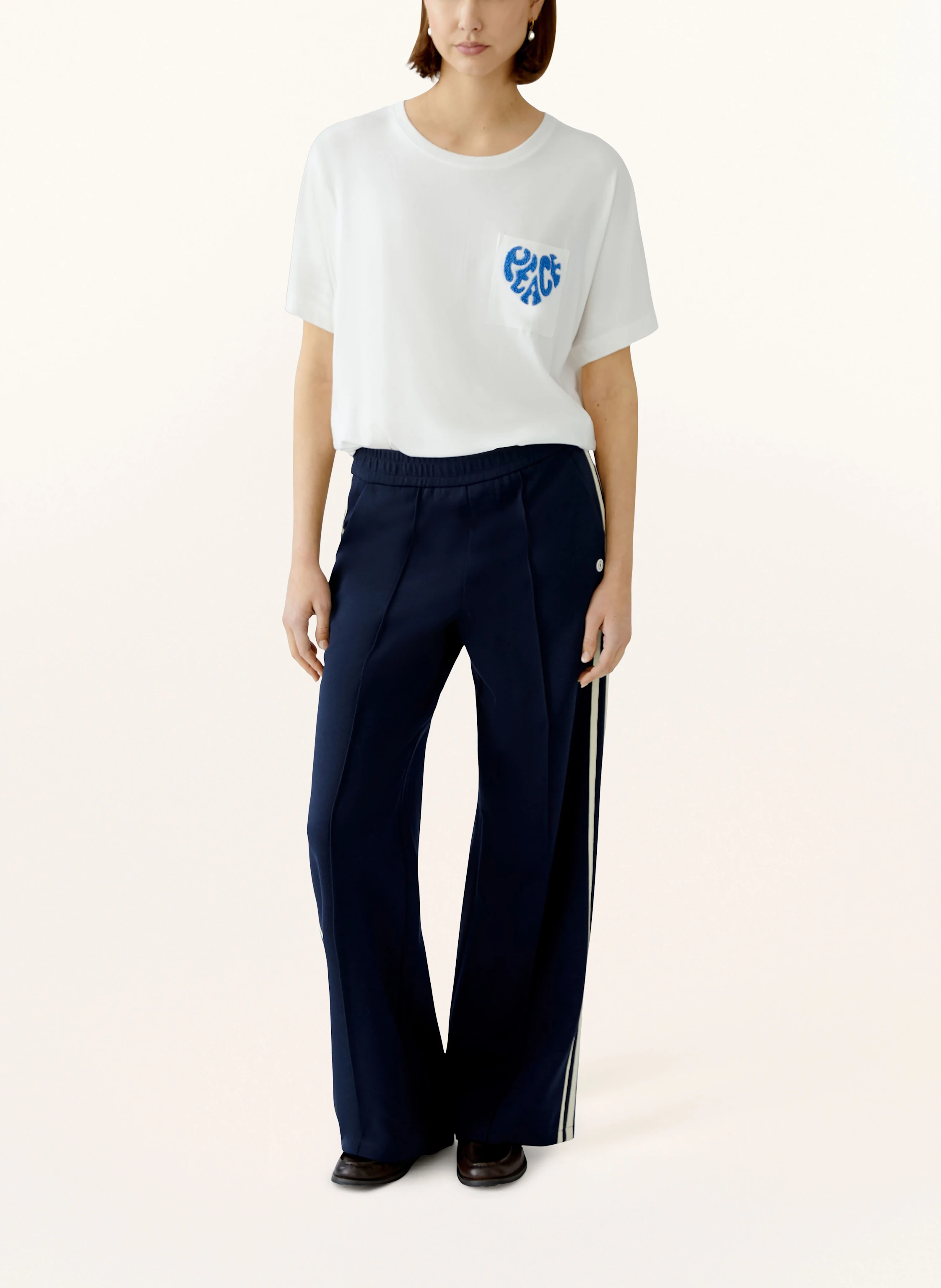oui T-Shirt