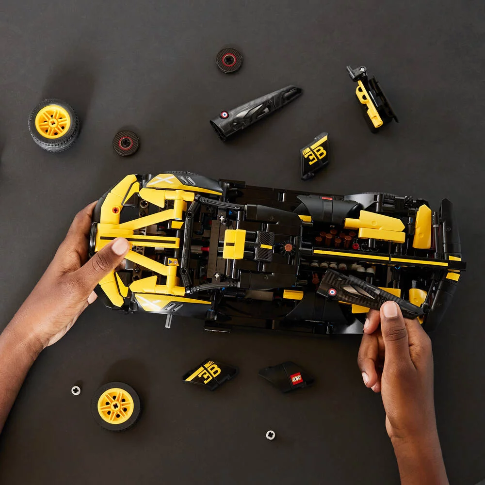 LEGO®TECHNIC 42151 - LE BOLIDE BUGATTI
