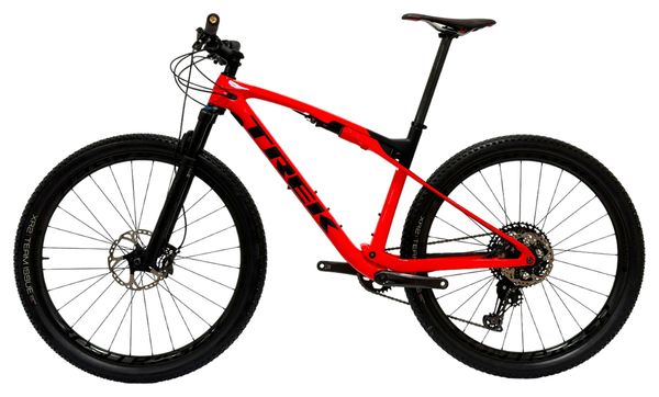 Produit reconditionné . Trek Supercaliber 9.8 Carbon 29 pouces SHIMANO XT 2022 . VTT . Trek . très bon état