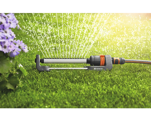 GARDENA Classic Polo rechthoekige gazonsproeier voor gelijkmatige besproeiing van gazons van 110-250 m², bereik 8-18 m, maximale sproeiafstand 14 m, onderhoudsvrij dankzij roestvrijstalen vuilfilter (2083-20)