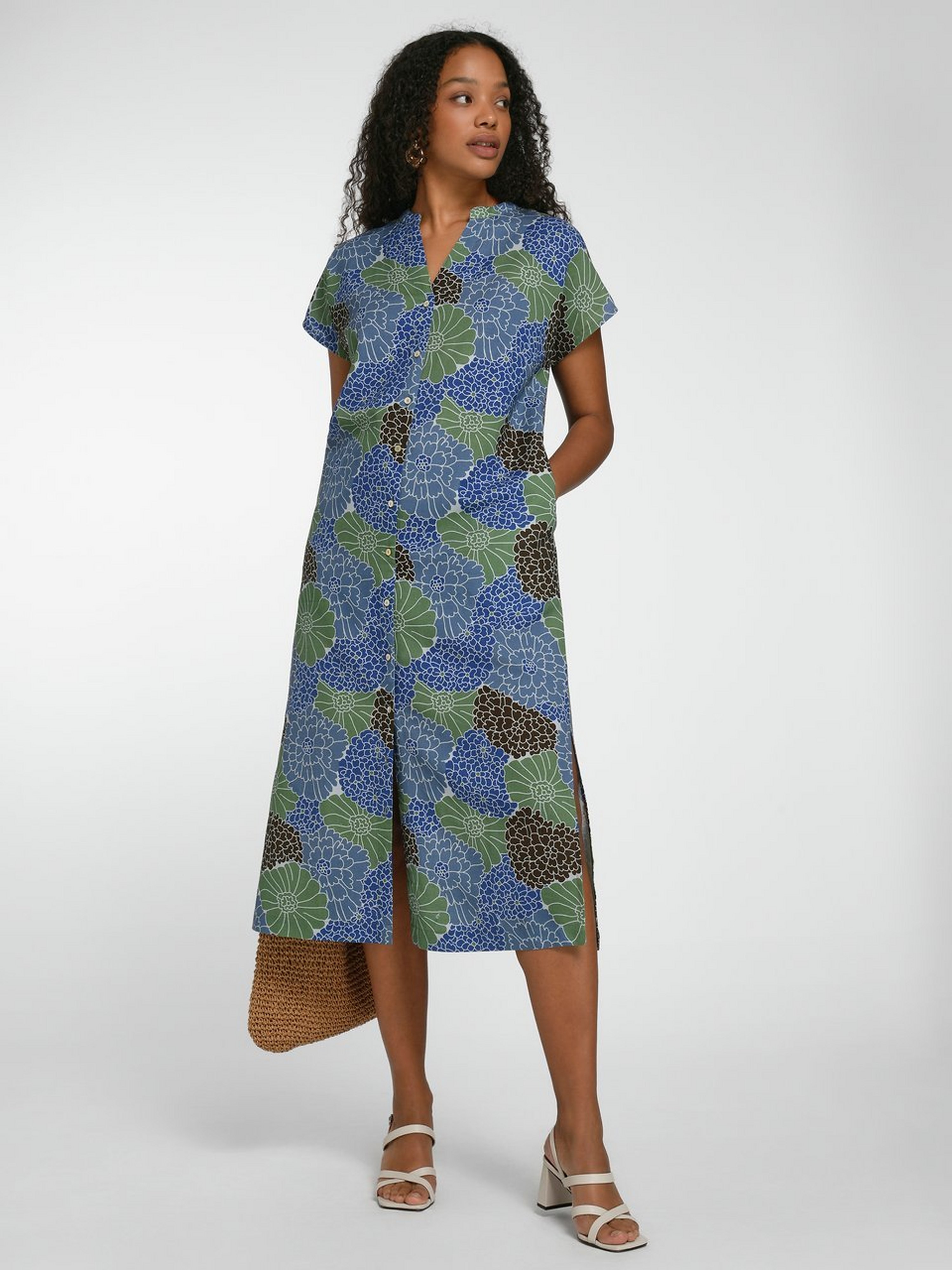 Kleid mit überschnittener Schulter