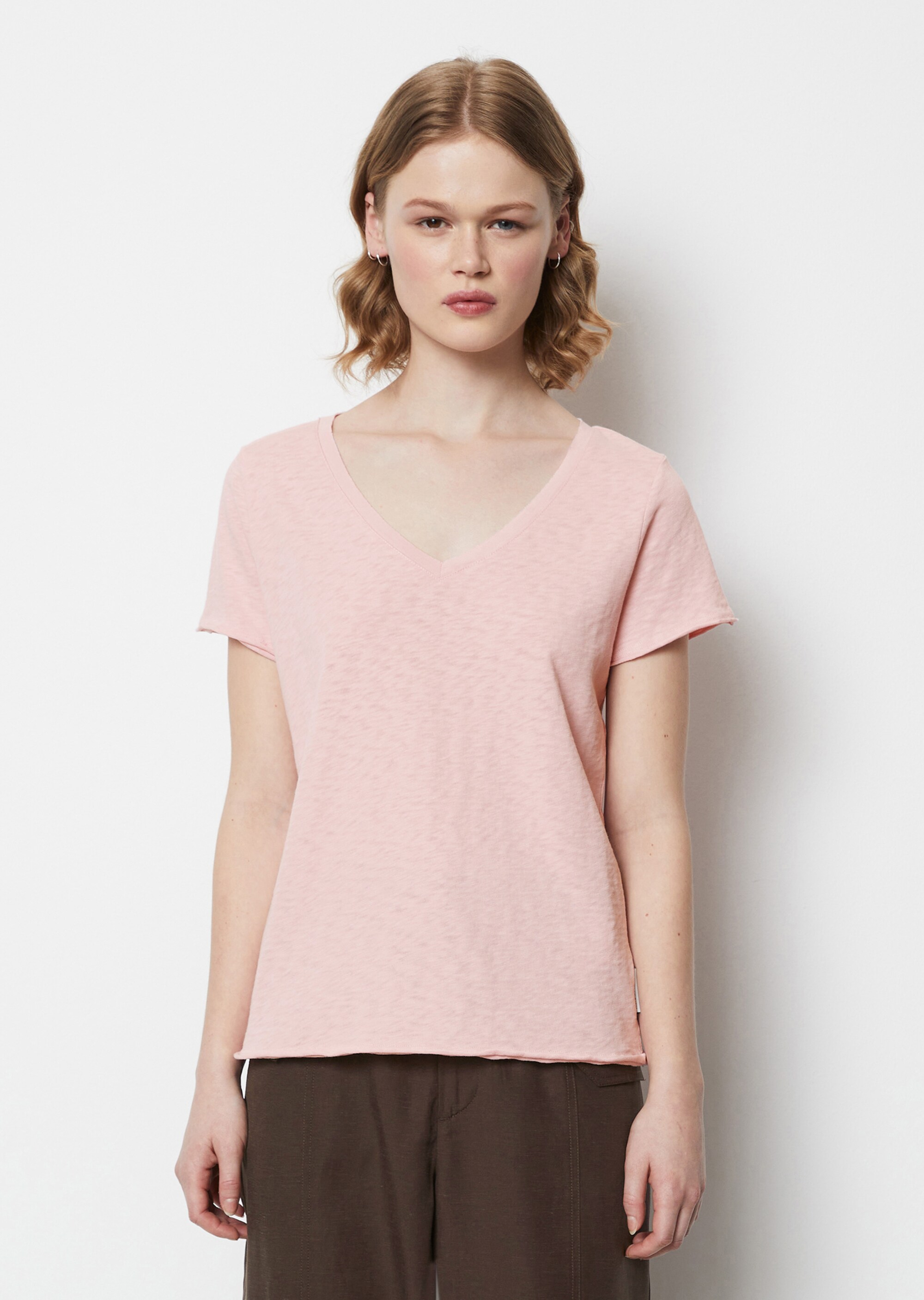 V-Neck-T-Shirt regularaus softem Organic-Slub-Cotton