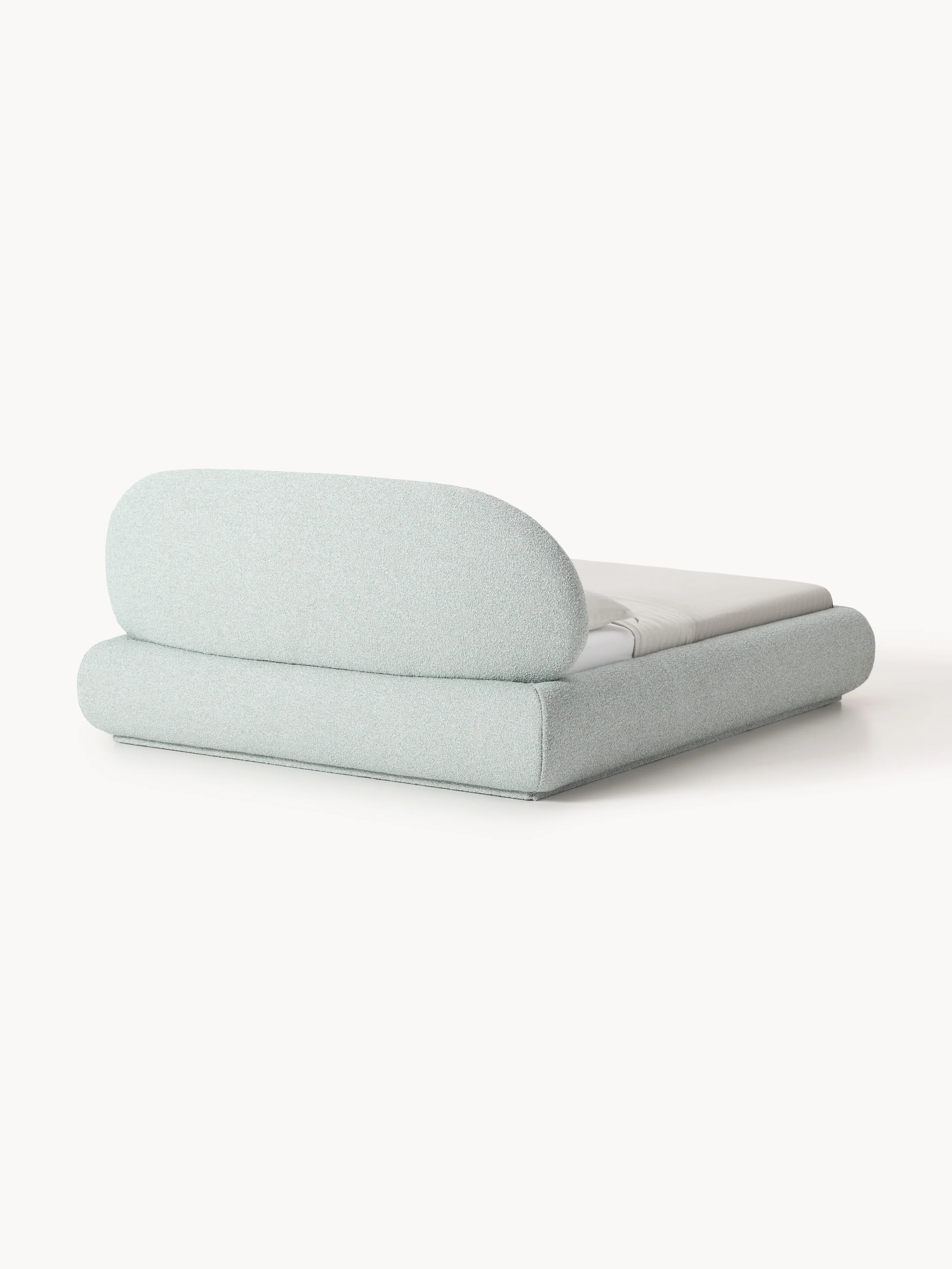 Bouclé gestoffeerd bed Alba