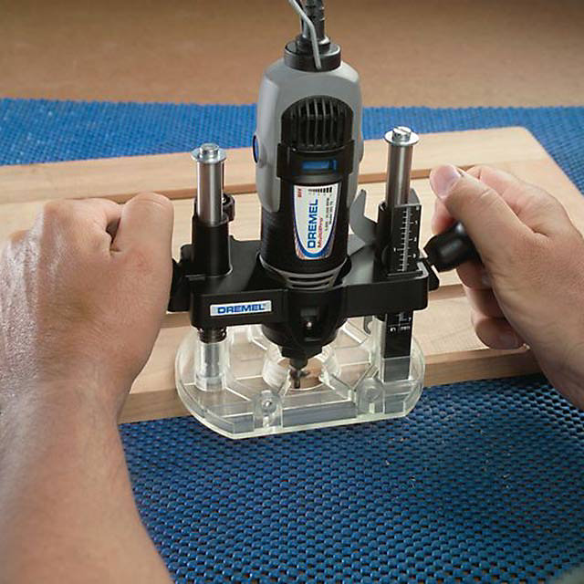 Défonceuse plongeante Dremel pour mini-outil