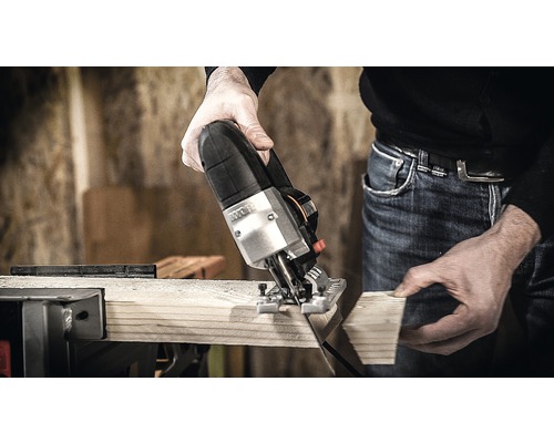 WORX 650W WX478.1 decoupeerzaag met pendelslag, inclusief koffer en accessoires