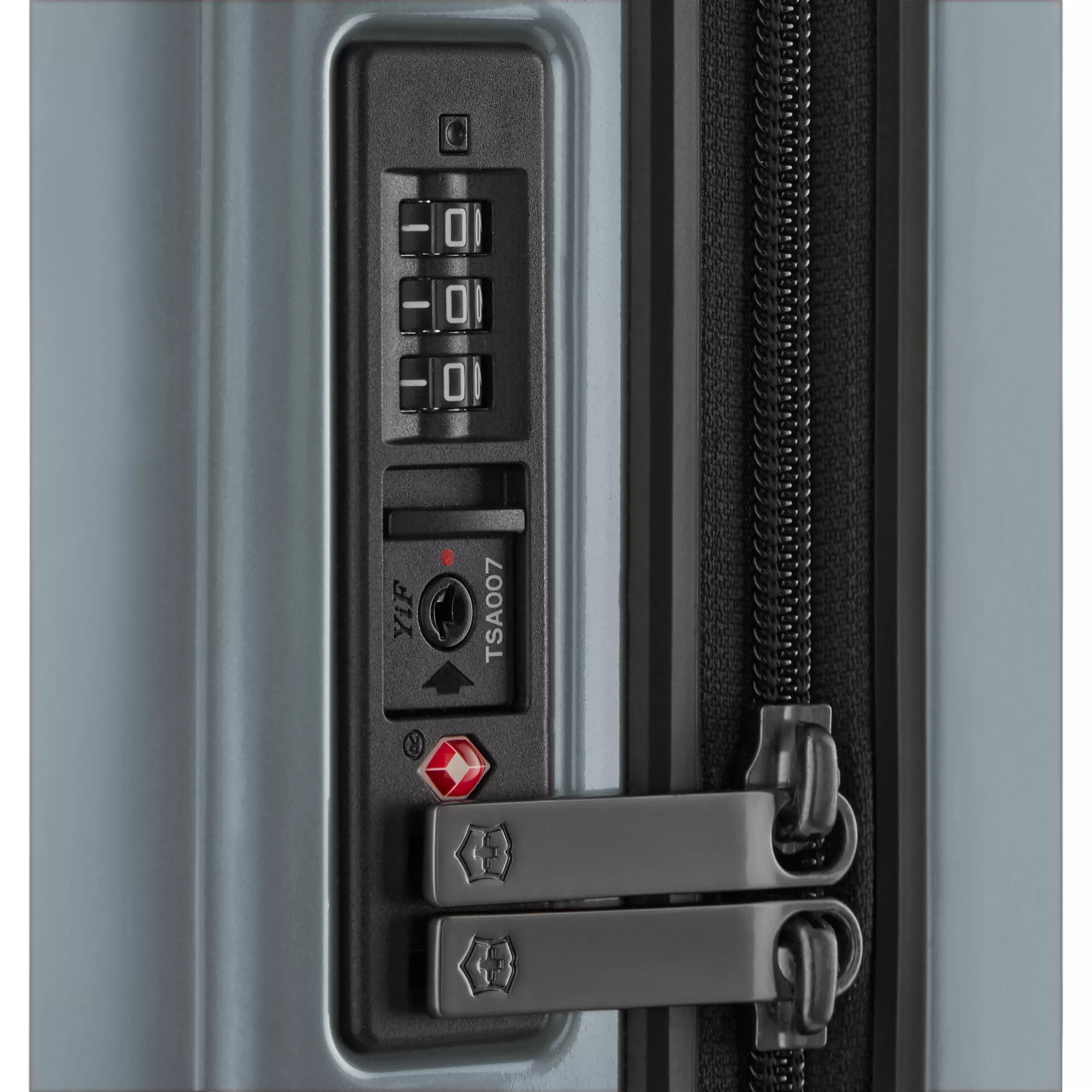 Airox Frequent Flyer Hardside Carry-On-Silber