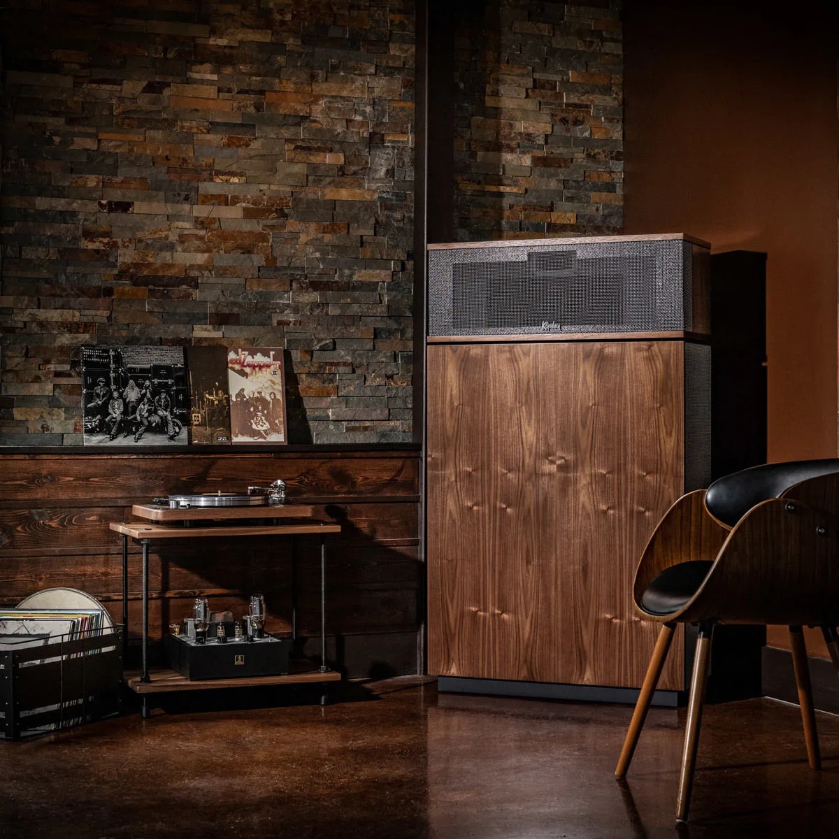 Klipsch KlipscHorn AK6 Noyer (la paire) Enceintes colonne