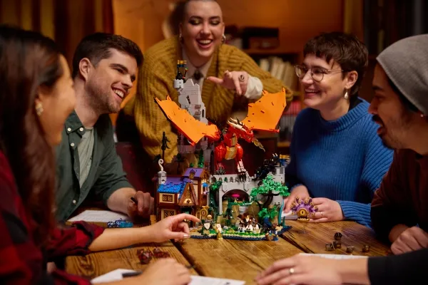 LEGO Ideas 21348 Dungeons & Dragons: Den røde drages fortælling