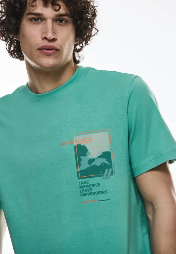 T-Shirt mit Brustprint - light urban green