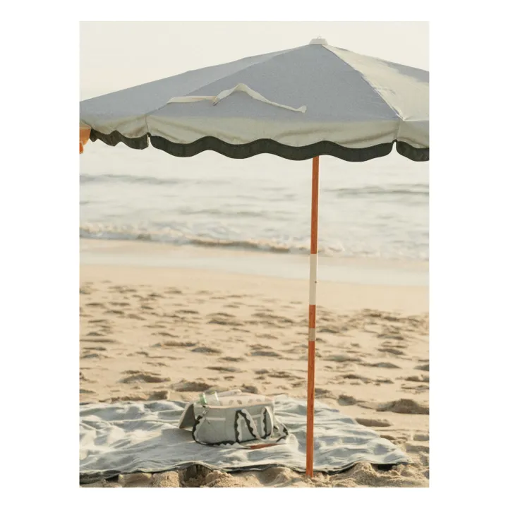 Business & Pleasure Co. Parasol festonné Amalfi | Vert