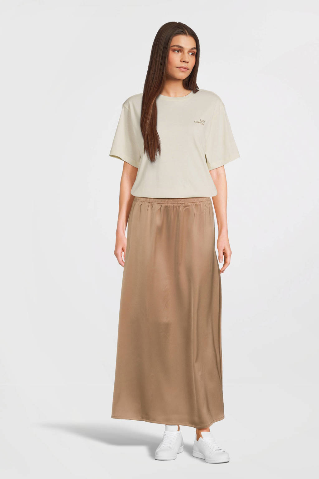 Sofie Schnoor rok bruin